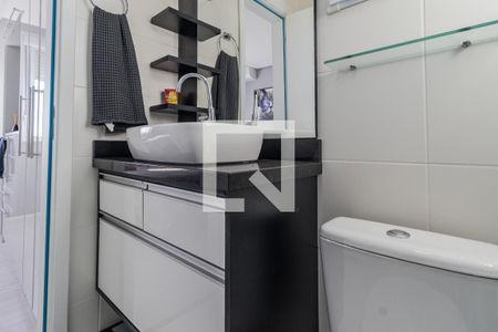 Banheiro da Suite de apartamento à venda com 3 quartos, 72m² em Sarandi, Porto Alegre