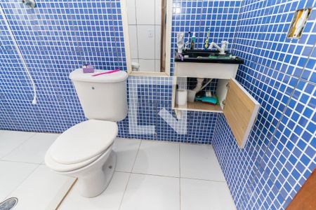 Banheiro da Suíte 1 de casa para alugar com 2 quartos, 45m² em Vila Norma, São Paulo