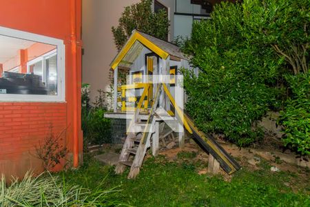 Casa à venda com 480m², 3 quartos e 3 vagas Casa à venda com 480m², 3 quartos e 3 vagasÁrea externa