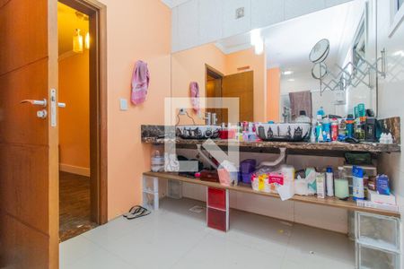 Casa à venda com 480m², 3 quartos e 3 vagas Casa à venda com 480m², 3 quartos e 3 vagasBanheiro da Suíte 3