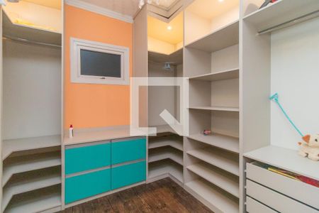 Casa à venda com 480m², 3 quartos e 3 vagas Casa à venda com 480m², 3 quartos e 3 vagasQuarto 2 - Suíte