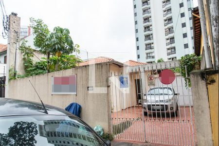 Casa à venda com 101m², 2 quartos e 7 vagasFachada