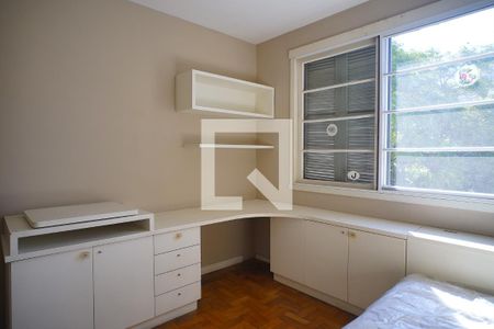 Quarto 1 de apartamento para alugar com 2 quartos, 89m² em Higienópolis, Porto Alegre