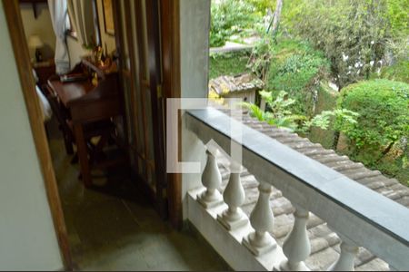 Casa de condomínio à venda com 360m², 3 quartos e 3 vagas Casa de condomínio à venda com 360m², 3 quartos e 3 vagasVaranda da Suíte