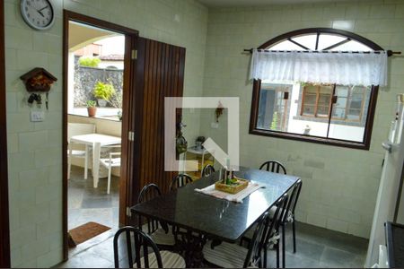 Casa de condomínio à venda com 360m², 3 quartos e 3 vagas Casa de condomínio à venda com 360m², 3 quartos e 3 vagasCozinha