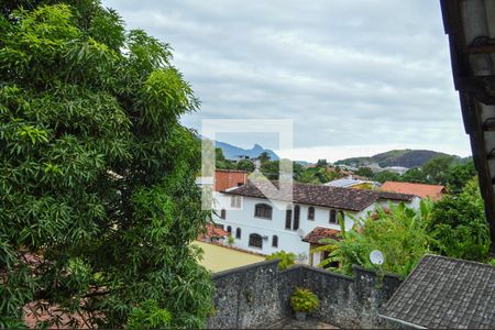 Casa de condomínio à venda com 360m², 3 quartos e 3 vagas Casa de condomínio à venda com 360m², 3 quartos e 3 vagasVista da Sala de Leitura