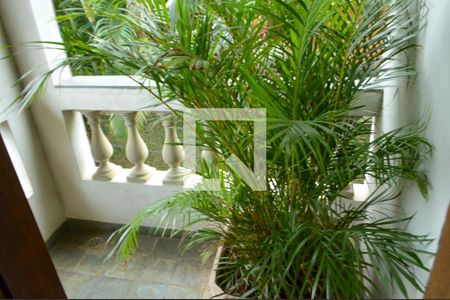 Casa de condomínio à venda com 360m², 3 quartos e 3 vagas Casa de condomínio à venda com 360m², 3 quartos e 3 vagasVaranda do Quarto 2