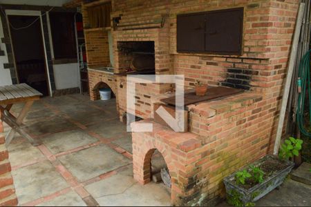 Casa de condomínio à venda com 360m², 3 quartos e 3 vagas Casa de condomínio à venda com 360m², 3 quartos e 3 vagasChurrasqueira