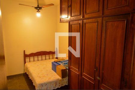 Casa de condomínio à venda com 360m², 3 quartos e 3 vagas Casa de condomínio à venda com 360m², 3 quartos e 3 vagasSuite 1 - Edícula