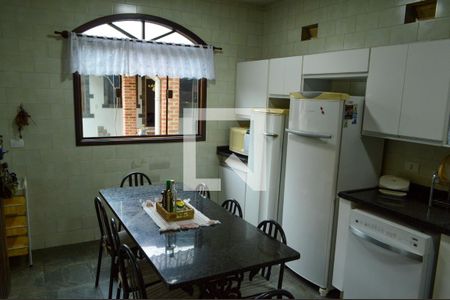 Casa de condomínio à venda com 360m², 3 quartos e 3 vagas Casa de condomínio à venda com 360m², 3 quartos e 3 vagasCozinha