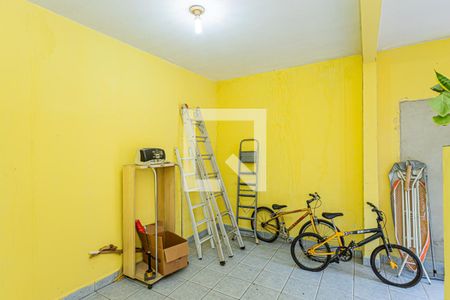 Casa à venda com 297m², 4 quartos e 2 vagasQuarto - edícula