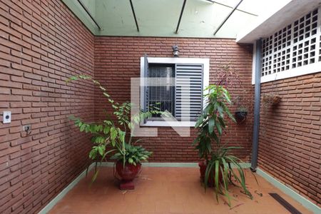 Varanda de casa para alugar com 3 quartos, 272m² em Jardim Macedo, Ribeirão Preto