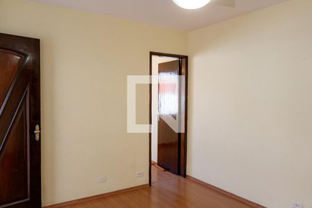 Sala de casa para alugar com 2 quartos, 75m² em Jardim Ester Yolanda, São Paulo