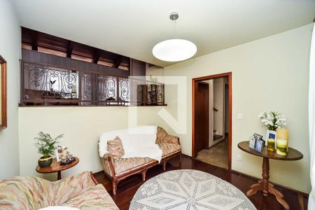 Sala 3 de casa à venda com 3 quartos, 400m² em São Geraldo, Porto Alegre