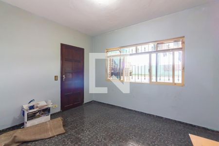 Sala  de casa para alugar com 2 quartos, 126m² em Jardim Roberto, Osasco