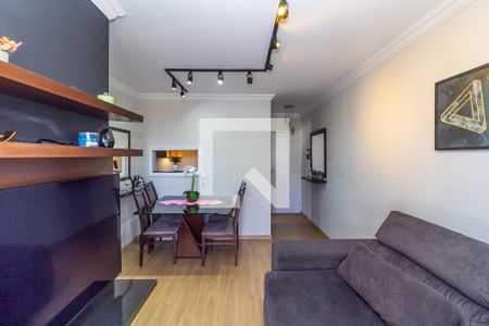 Sala de apartamento para alugar com 2 quartos, 59m² em Vila Ivone, São Paulo
