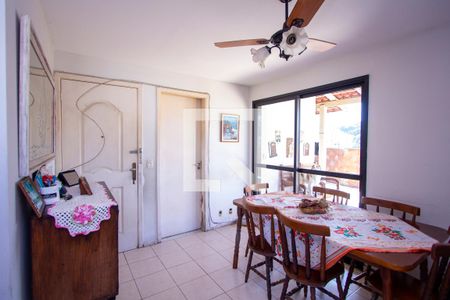 Sala de apartamento à venda com 2 quartos, 140m² em Santa Rosa, Niterói