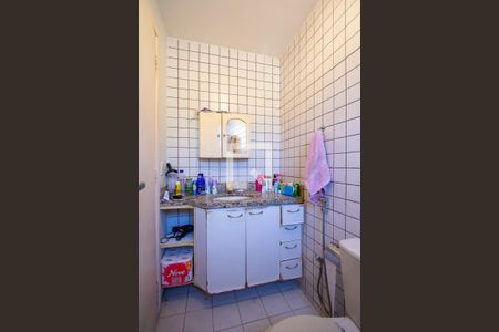 Apartamento à venda com 140m², 2 quartos e 2 vagas Apartamento à venda com 140m², 2 quartos e 2 vagasBanheiro da Suíte