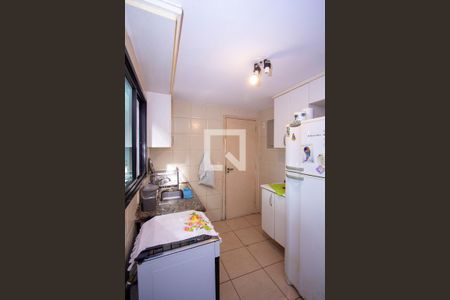 Apartamento à venda com 140m², 2 quartos e 2 vagas Apartamento à venda com 140m², 2 quartos e 2 vagasCozinha