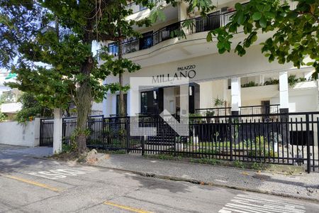 Apartamento à venda com 140m², 2 quartos e 2 vagas Apartamento à venda com 140m², 2 quartos e 2 vagasFachada do Prédio