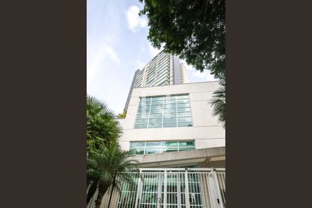 Apartamento para alugar com 74m², 2 quartos e 2 vagas Apartamento para alugar com 74m², 2 quartos e 2 vagasFachada