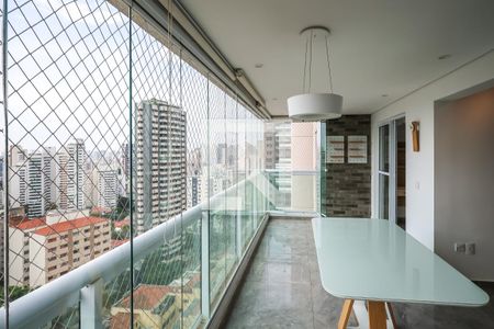 Varanda de apartamento para alugar com 2 quartos, 74m² em Aclimação, São Paulo