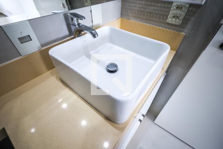 Apartamento para alugar com 74m², 2 quartos e 2 vagas Apartamento para alugar com 74m², 2 quartos e 2 vagasSuíte