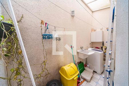 Apartamento à venda com 61m², 2 quartos e 1 vaga Apartamento à venda com 61m², 2 quartos e 1 vagaÁrea de Serviço