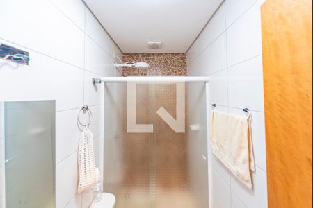 Apartamento à venda com 61m², 2 quartos e 1 vaga Apartamento à venda com 61m², 2 quartos e 1 vagaBanheiro