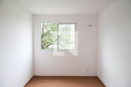 Quarto 1 de apartamento para alugar com 2 quartos, 42m² em Jardim Alvorada, Nova Iguaçu
