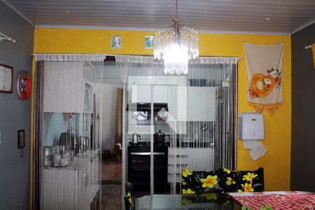 Sala de casa à venda com 2 quartos, 150m² em Feitoria, São Leopoldo