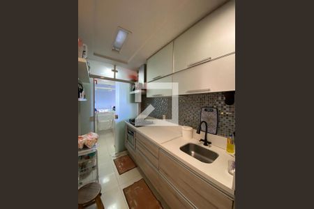 Apartamento à venda com 157m², 3 quartos e 2 vagas Apartamento à venda com 157m², 3 quartos e 2 vagasCozinha