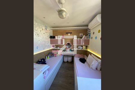 Apartamento à venda com 157m², 3 quartos e 2 vagas Apartamento à venda com 157m², 3 quartos e 2 vagasQuarto 2