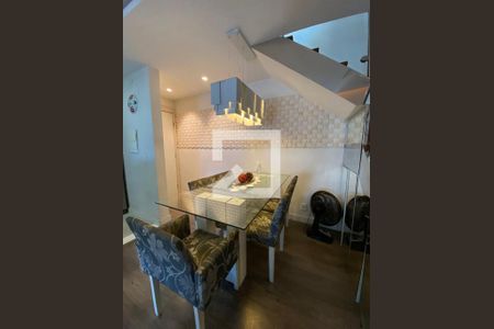 Apartamento à venda com 157m², 3 quartos e 2 vagas Apartamento à venda com 157m², 3 quartos e 2 vagasSala