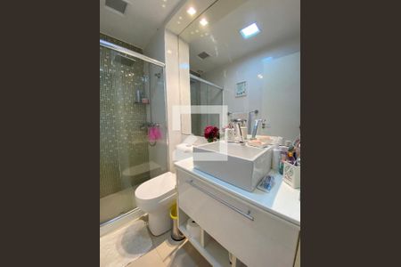 Apartamento à venda com 157m², 3 quartos e 2 vagas Apartamento à venda com 157m², 3 quartos e 2 vagasBanheiro Social