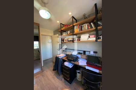 Apartamento à venda com 157m², 3 quartos e 2 vagas Apartamento à venda com 157m², 3 quartos e 2 vagasQuarto 1