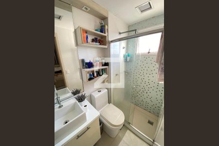 Apartamento à venda com 157m², 3 quartos e 2 vagas Apartamento à venda com 157m², 3 quartos e 2 vagasBanheiro da Suíte