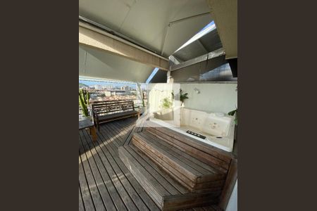 Apartamento à venda com 157m², 3 quartos e 2 vagas Apartamento à venda com 157m², 3 quartos e 2 vagasCobertura