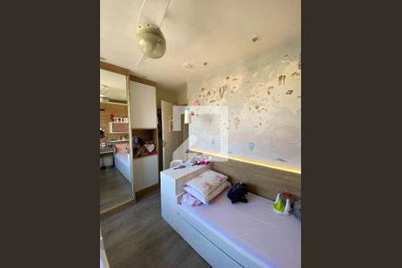 Apartamento à venda com 157m², 3 quartos e 2 vagas Apartamento à venda com 157m², 3 quartos e 2 vagasQuarto 2