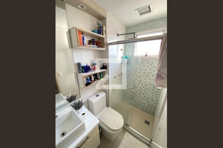 Apartamento à venda com 157m², 3 quartos e 2 vagas Apartamento à venda com 157m², 3 quartos e 2 vagasBanheiro da Suíte