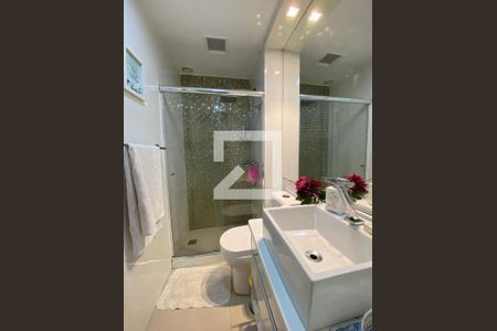 Apartamento à venda com 157m², 3 quartos e 2 vagas Apartamento à venda com 157m², 3 quartos e 2 vagasBanheiro Social