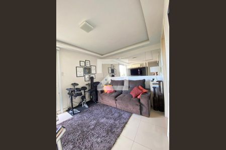 Apartamento à venda com 157m², 3 quartos e 2 vagas Apartamento à venda com 157m², 3 quartos e 2 vagasHall social