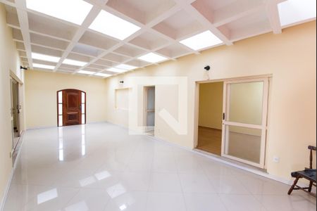 Sala de casa para alugar com 4 quartos, 300m² em Jardim das Nações, Taubaté
