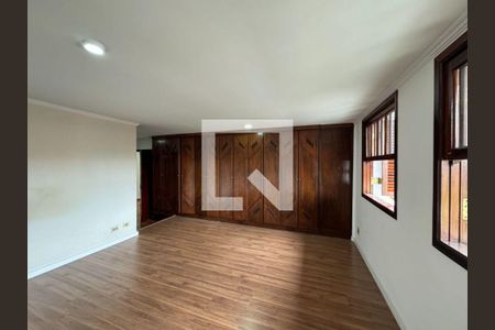 Casa à venda com 4 quartos, 300m² em Parque dos Passaros, São Bernardo do Campo