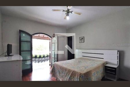 Casa à venda com 4 quartos, 192m² em Utinga, Santo André