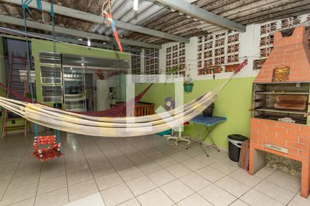 Casa à venda com 73m², 2 quartos e 2 vagas Casa à venda com 73m², 2 quartos e 2 vagasÁrea de lazer
