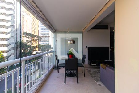 Varanda de apartamento para alugar com 1 quarto, 55m² em Cerqueira César, São Paulo