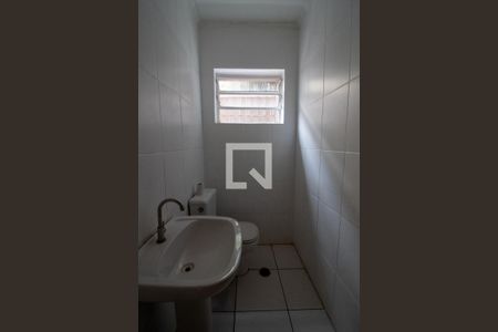 Lavabo de casa à venda com 3 quartos, 160m² em Ferreira, São Paulo