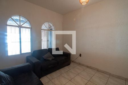 Sala de casa à venda com 3 quartos, 160m² em Ferreira, São Paulo