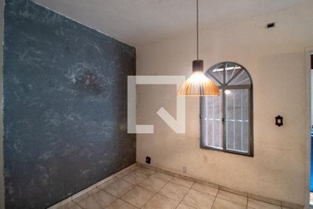 Sala de Jantar de casa à venda com 3 quartos, 160m² em Ferreira, São Paulo